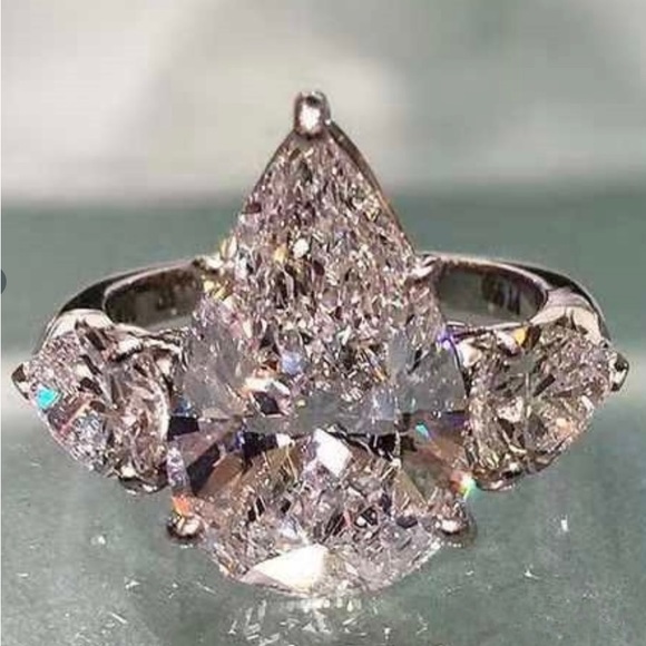 Radiant Pear Cut Diamond Simulated Silver Plated Women’s Fashion Ring Size 6 - Picture 3 of 10